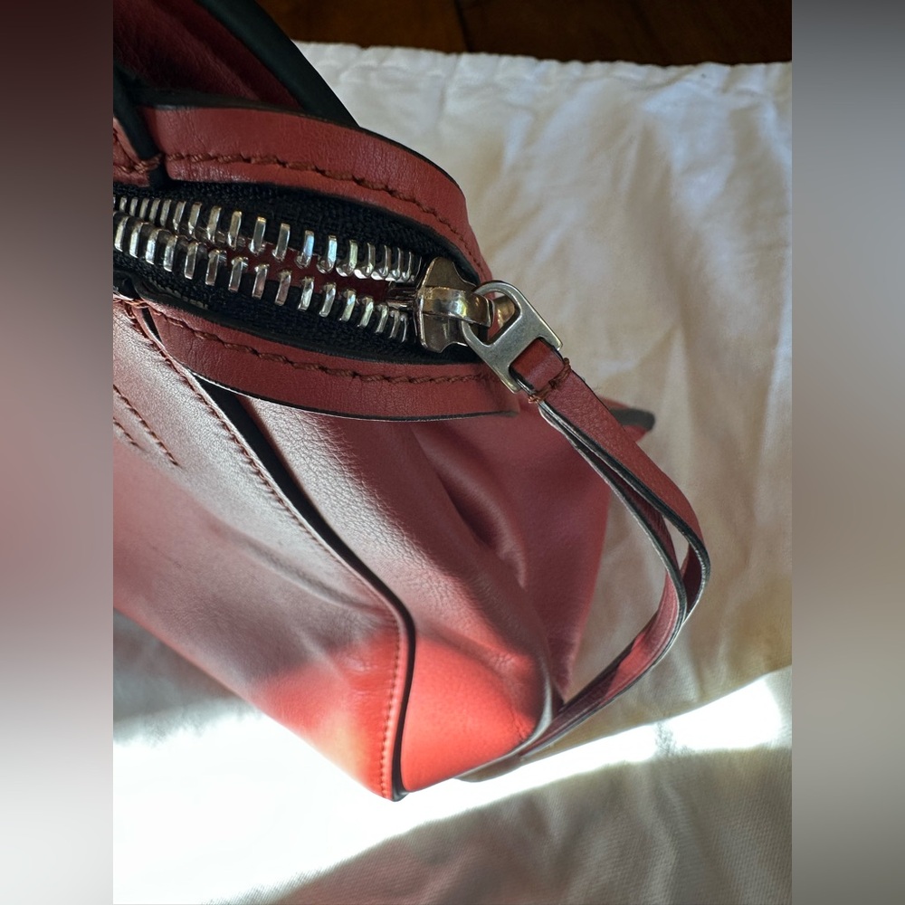 Celine Edge Leather Handbag (never carried) - Picture 6 of 9